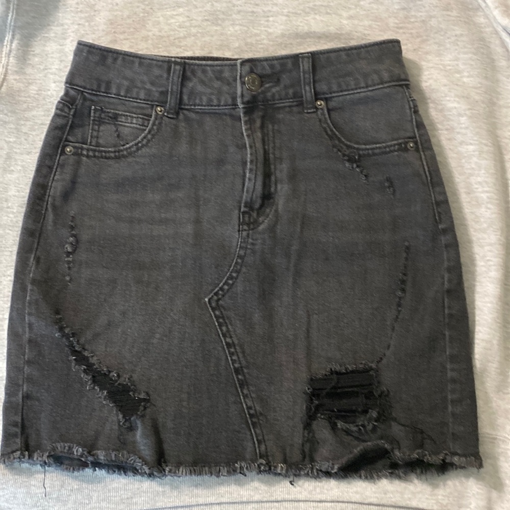 Black denim distressed mini, size 00